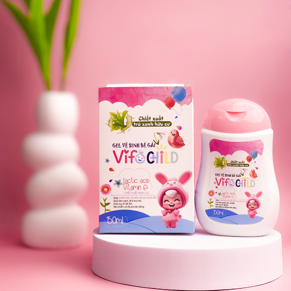 Gel vệ sinh bé gái Vifochild – Dịu nhẹ từ thiên nhiên, ngừa hăm và cân bằng pH cho bé yêu (150ml)